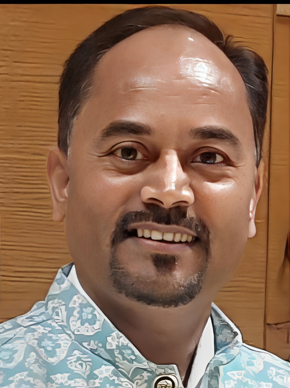 Shri R.K. Saroj